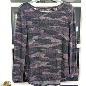 Women's Small Maurices Camo Lightweight Sweater Top Long Sleeves Strappy Back